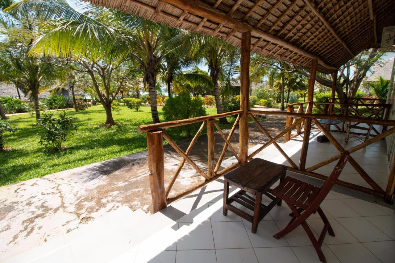 Tanzanite Beach Resort Nungwi Exterior photo