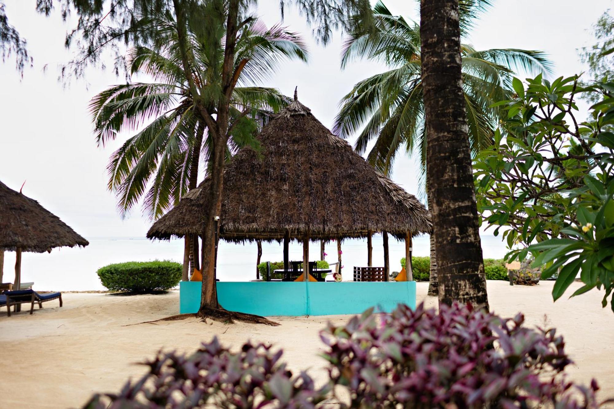 Tanzanite Beach Resort Nungwi Exterior photo